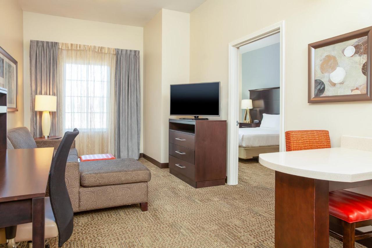 Staybridge Suites Denver - Central Park By Ihg מראה חיצוני תמונה