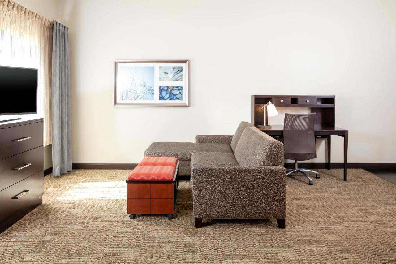 Staybridge Suites Denver - Central Park By Ihg מראה חיצוני תמונה