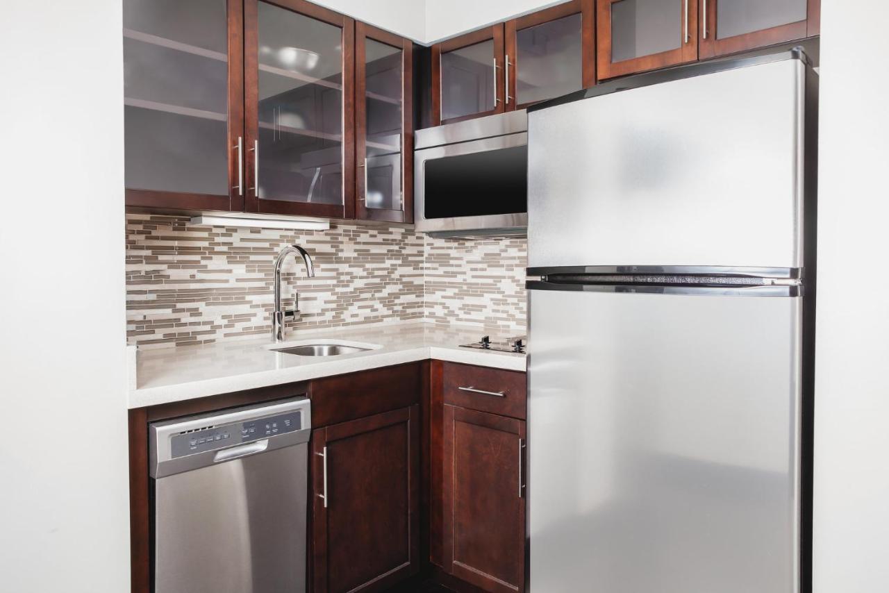 Staybridge Suites Denver - Central Park By Ihg מראה חיצוני תמונה