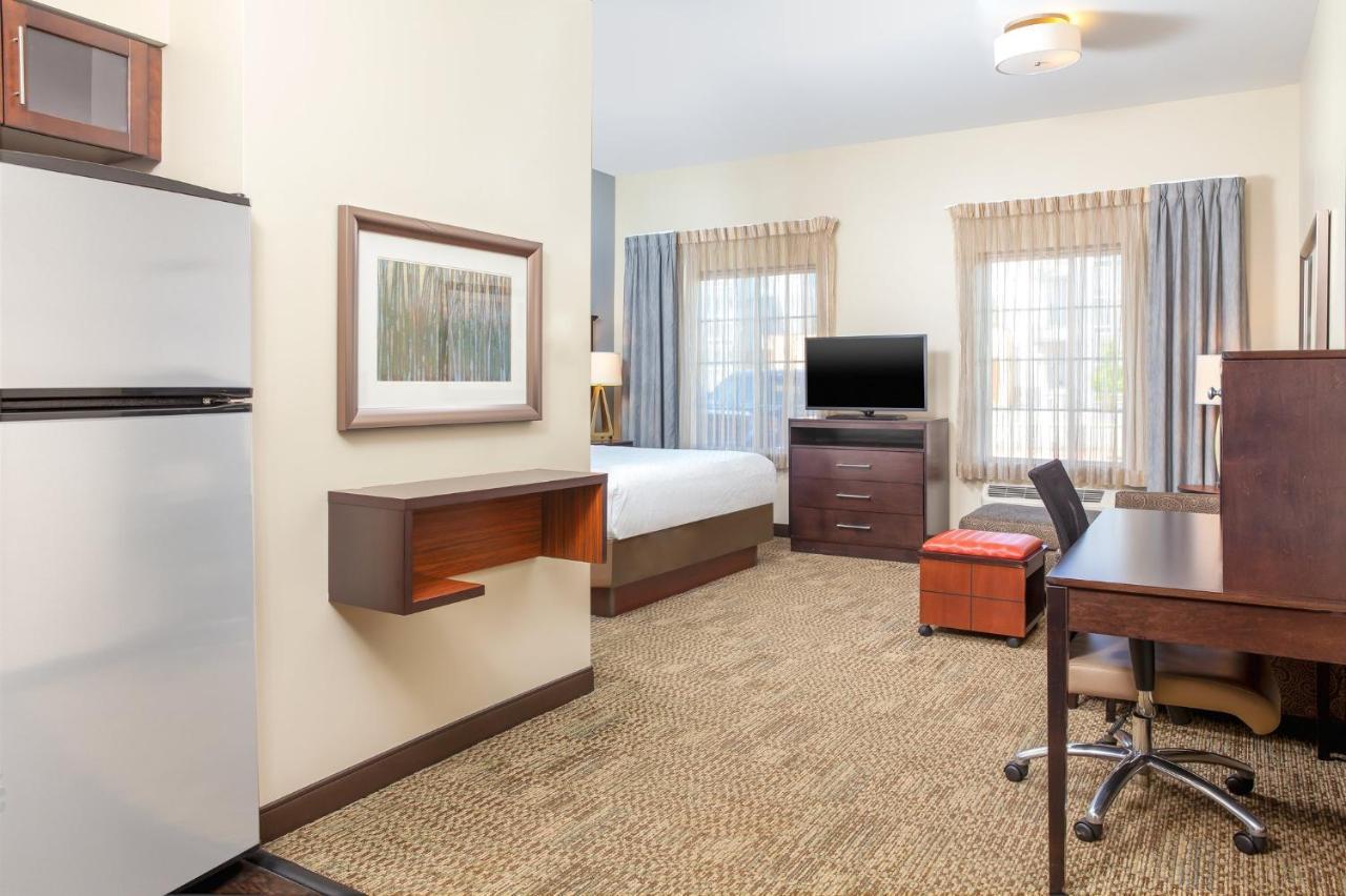 Staybridge Suites Denver - Central Park By Ihg מראה חיצוני תמונה