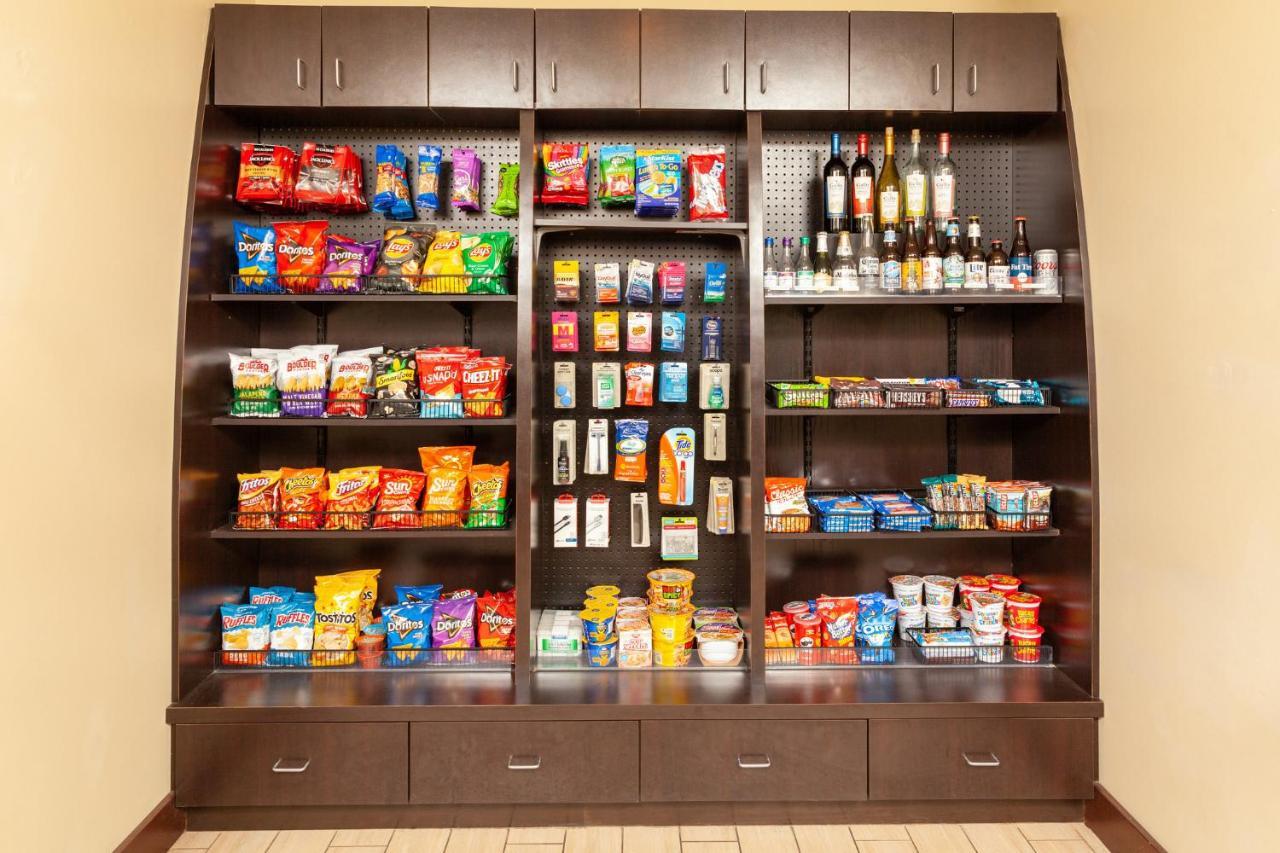 Staybridge Suites Denver - Central Park By Ihg מראה חיצוני תמונה