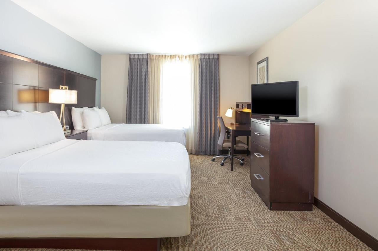 Staybridge Suites Denver - Central Park By Ihg מראה חיצוני תמונה
