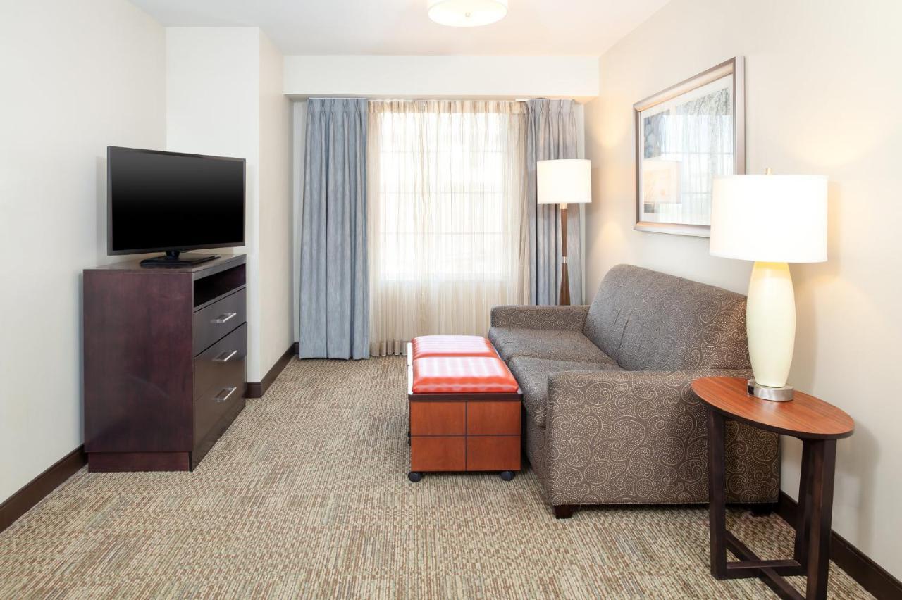 Staybridge Suites Denver - Central Park By Ihg מראה חיצוני תמונה